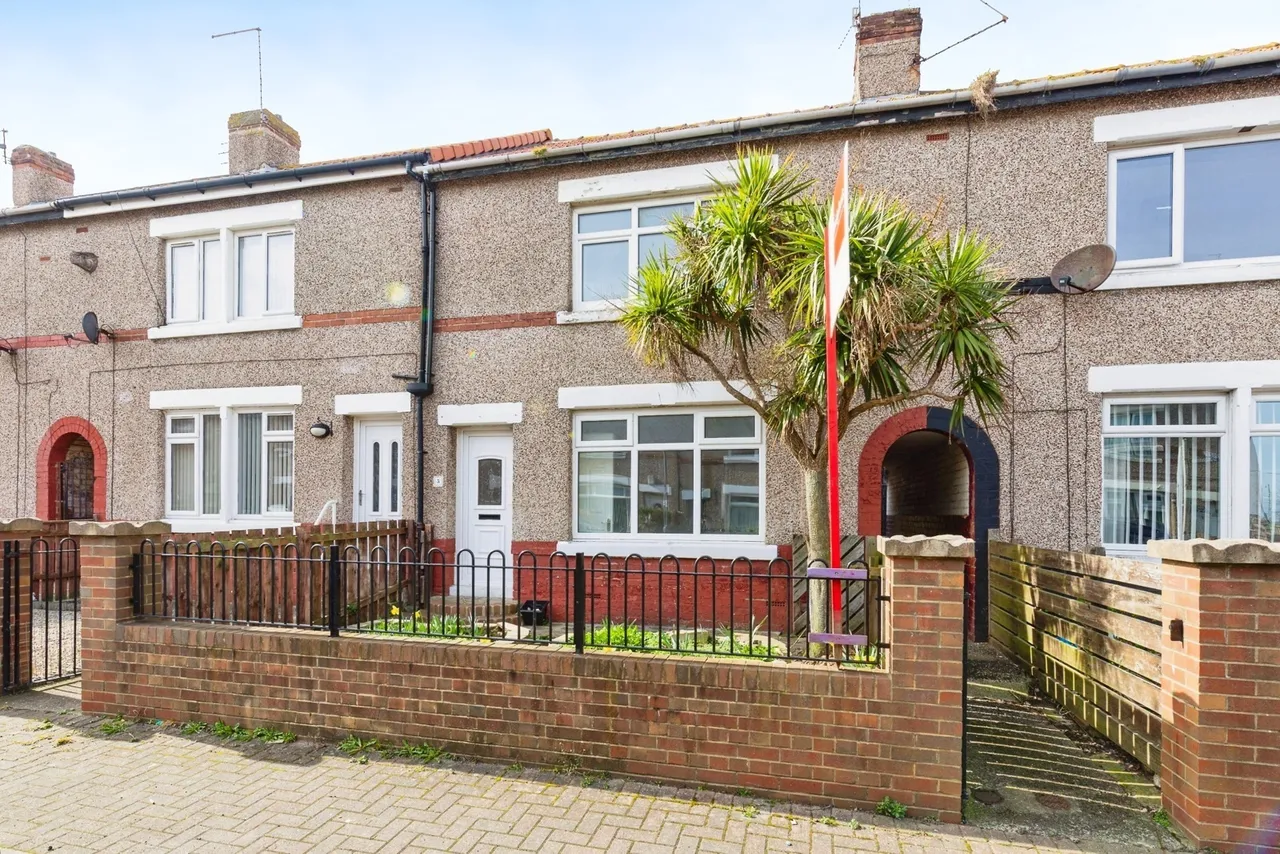 3 bed house for sale — Wear Street, Seaham, Durham, SR7