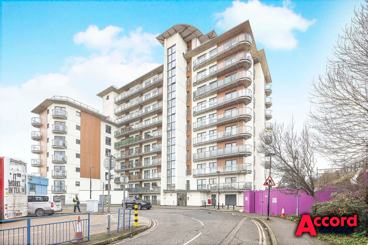 Atlanta Boulevard, Romford, RM1, photo 11