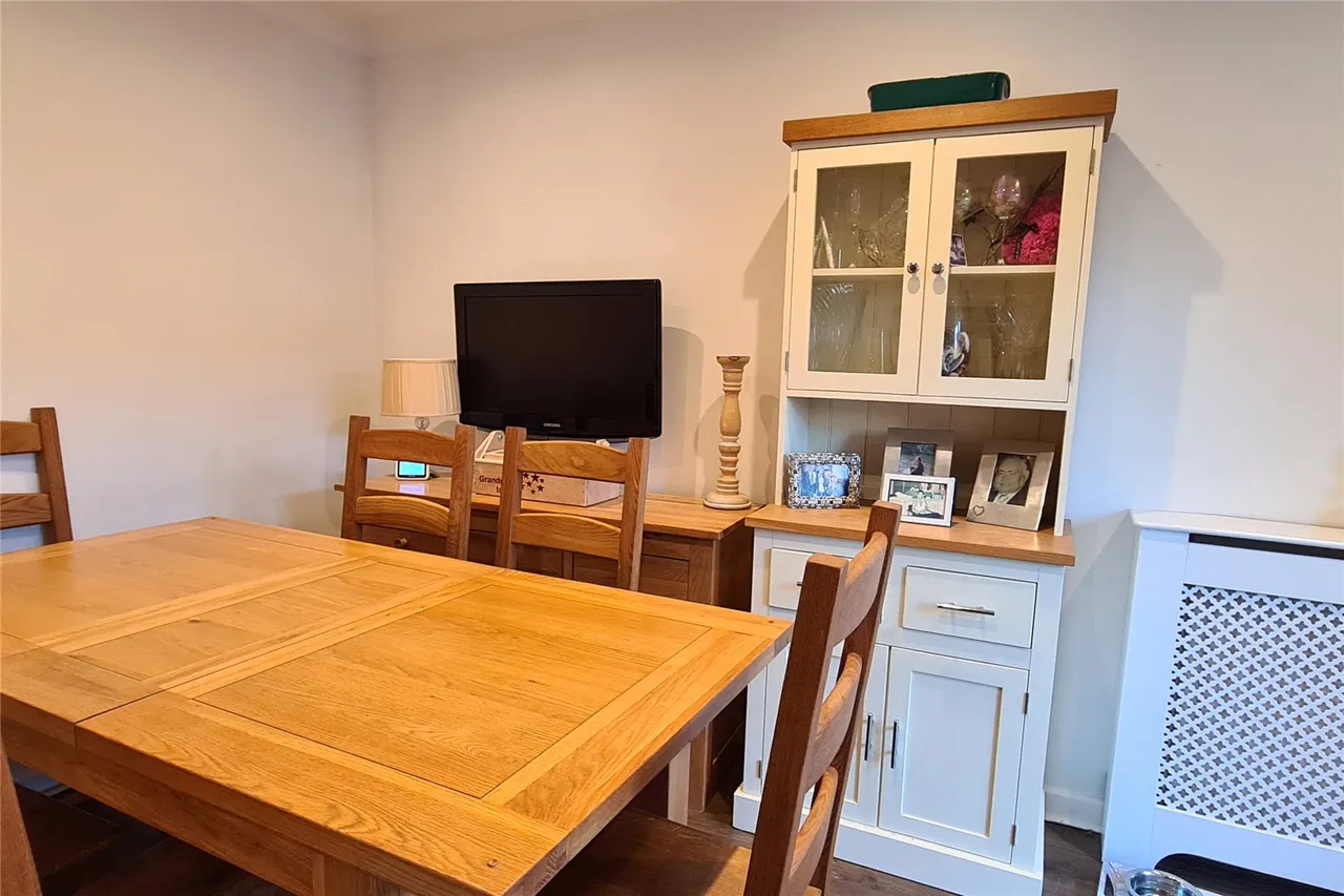 Cheylesmore Drive, Frimley, Camberley, Surrey, GU16 9BN, photo 12
