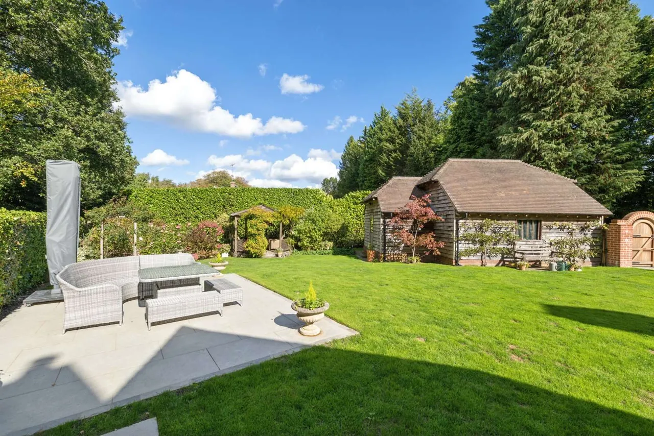 Highercombe Road, Haslemere, GU27, photo 26