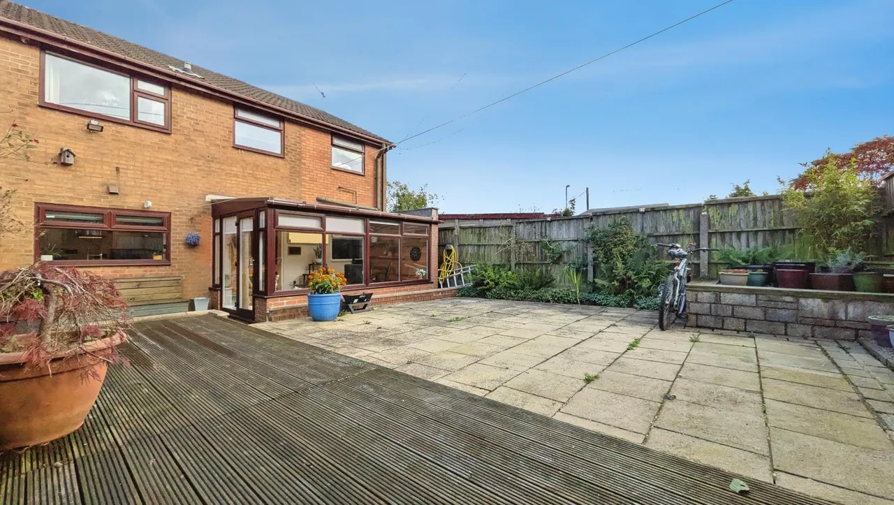 Esther Street, Greenacres, OL4, photo 37