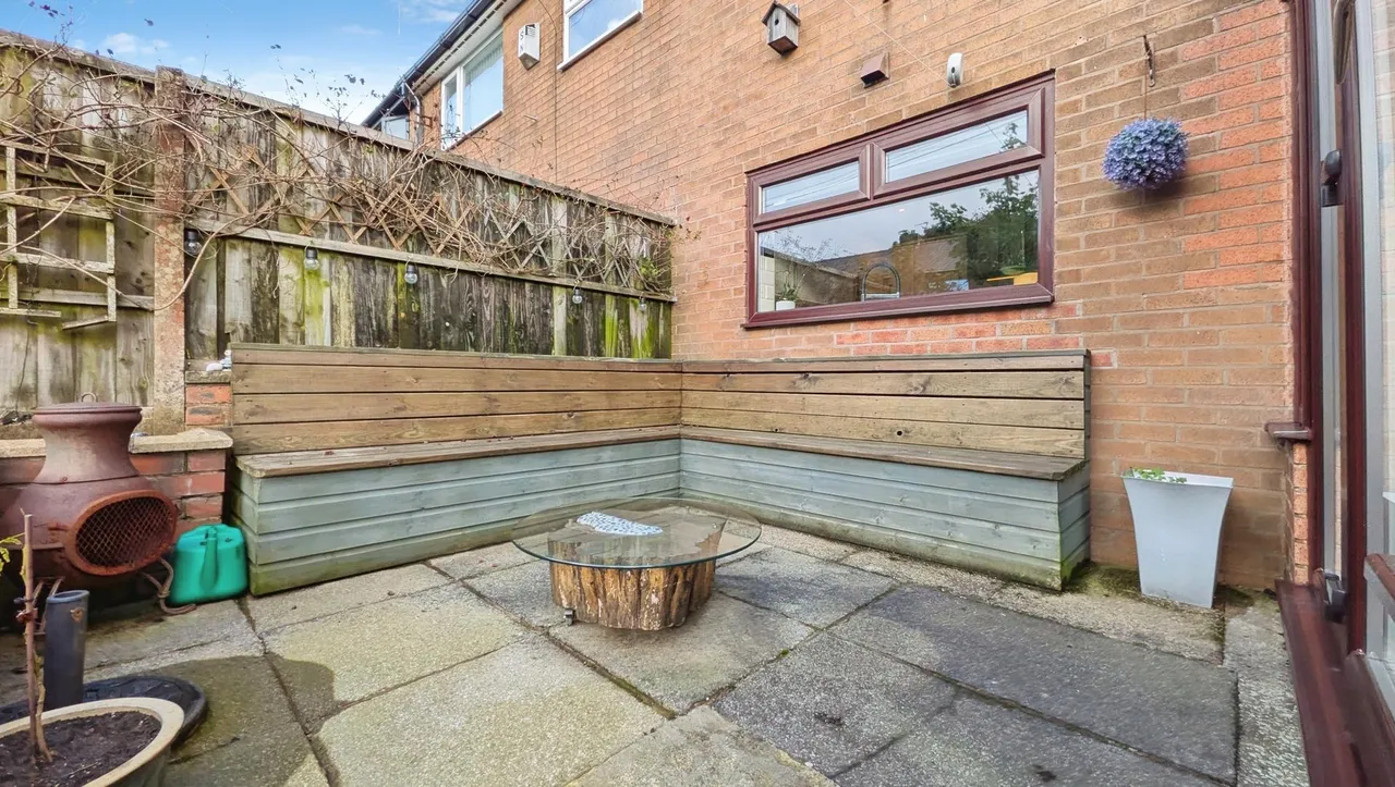 Esther Street, Greenacres, OL4, photo 36