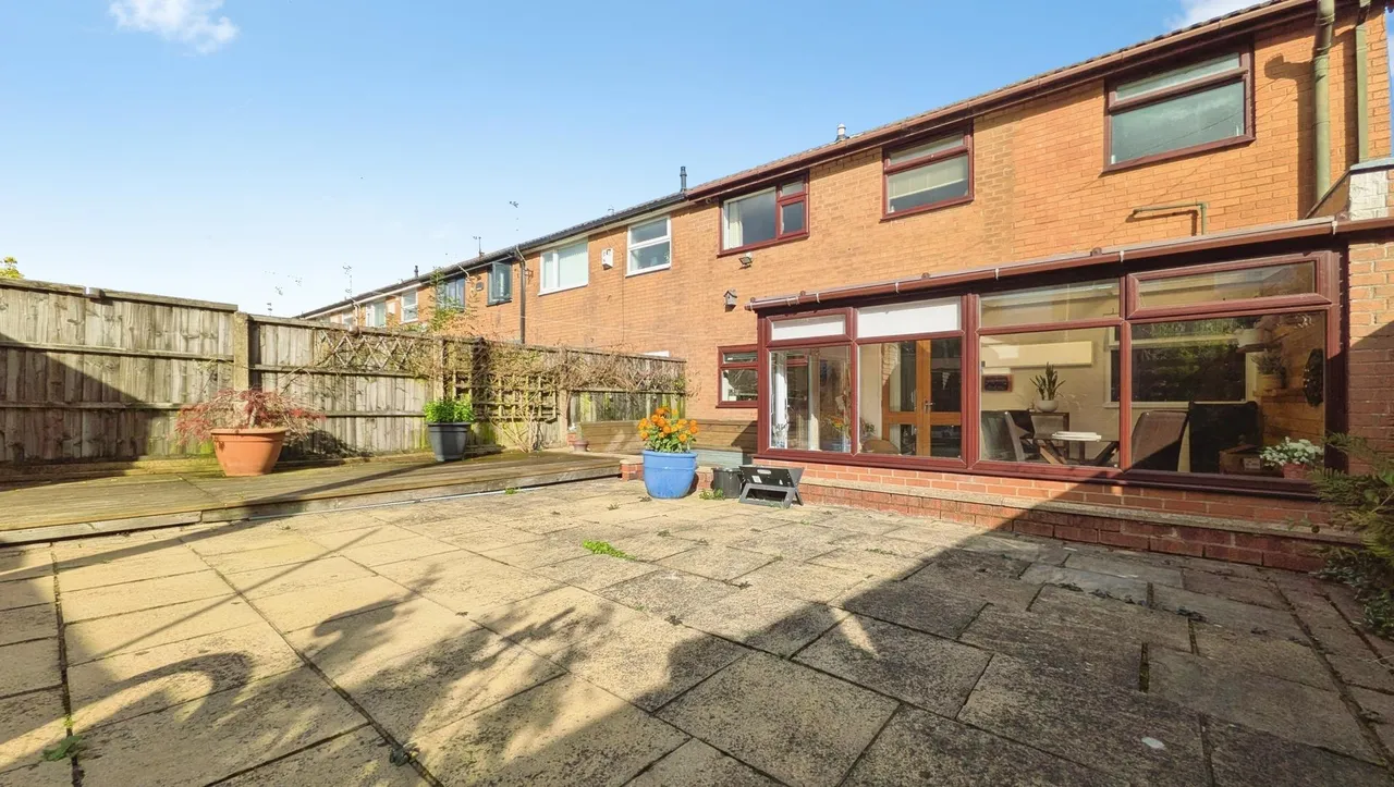 Esther Street, Greenacres, OL4, photo 38