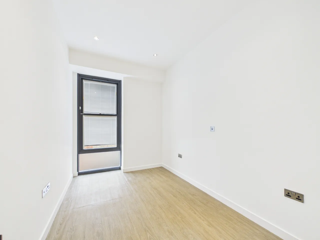 Apartment 8, The Clarence Clarence Parade, Cheltenham, GL50 3NY, photo 7