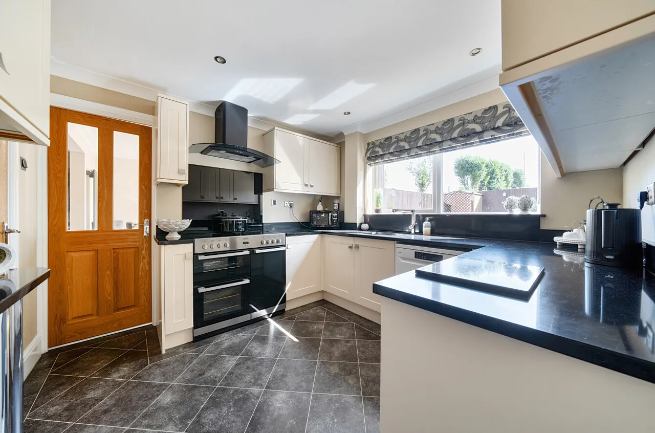 Hazelden Close, West Kingsdown, TN15, photo 13
