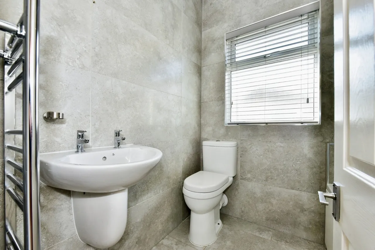 Chatsworth Park Rise, Sheffield, South Yorkshire, S12, photo 19