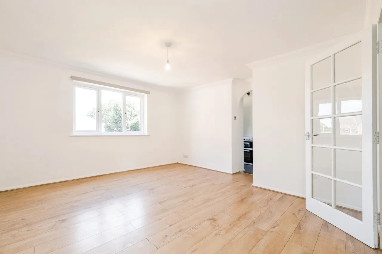 Latimer Drive, Hornchurch, RM12, photo 20