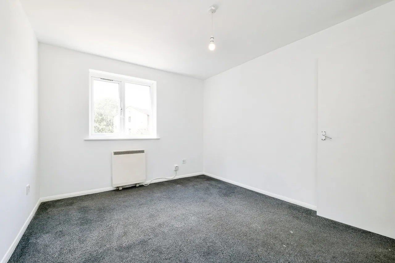 Latimer Drive, Hornchurch, RM12, photo 17