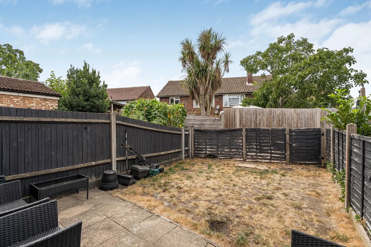 Windmill Road, Sunbury-on-Thames, TW16, photo 7