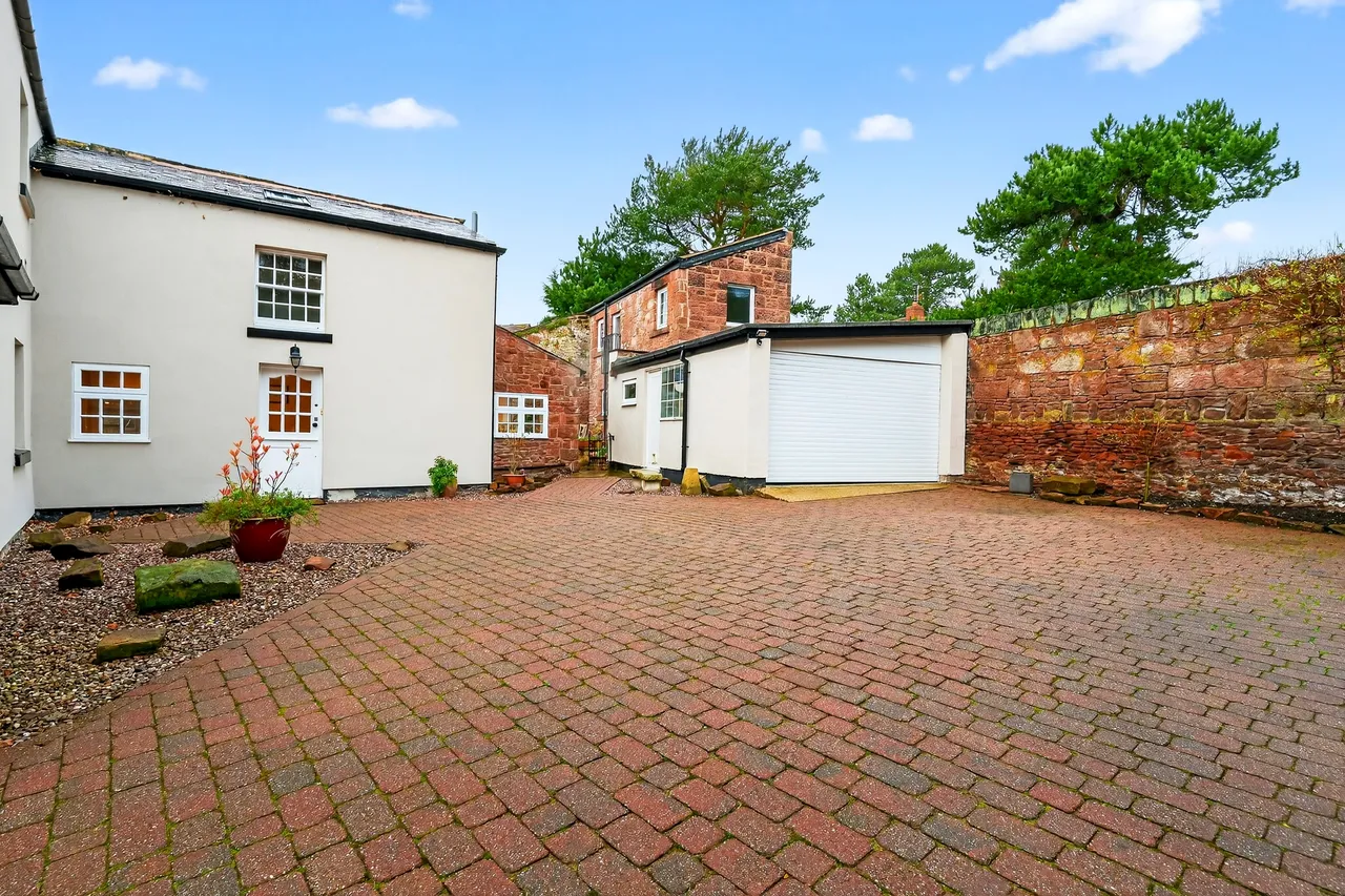 Broomlands, Wirral, CH60, photo 3