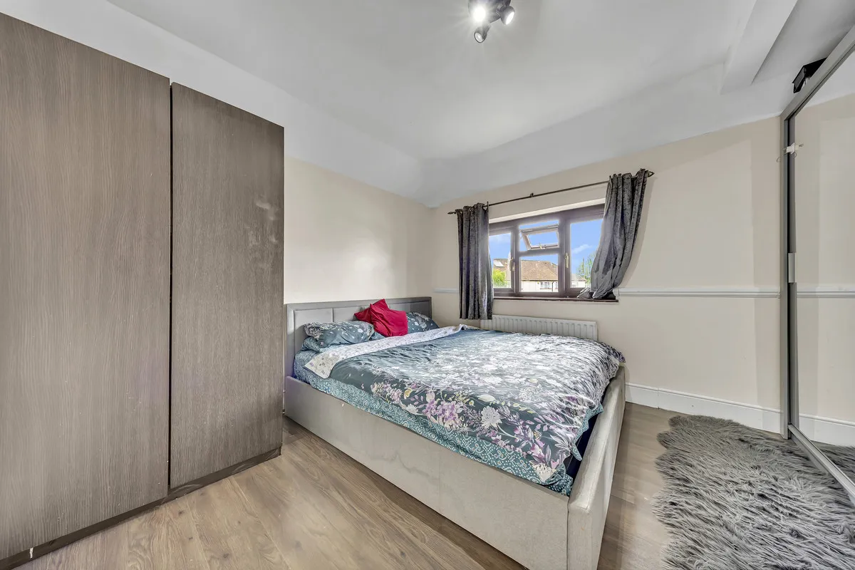 Bellhouse Road, Essex, Romford, RM7 0LT, photo 10