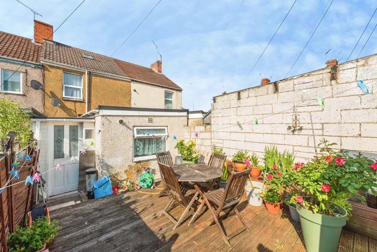 Crombey Street, Swindon, Wiltshire, SN1, photo 2