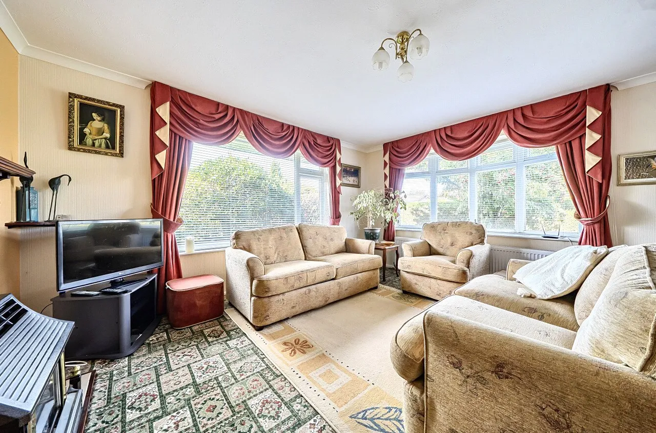 Lakeside Avenue, Llandrindod Wells, LD1, photo 2