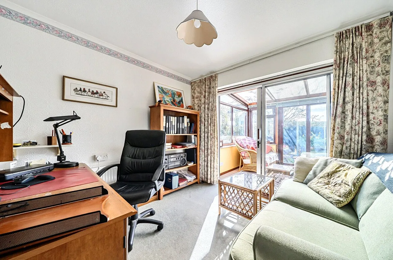 Lakeside Avenue, Llandrindod Wells, LD1, photo 10