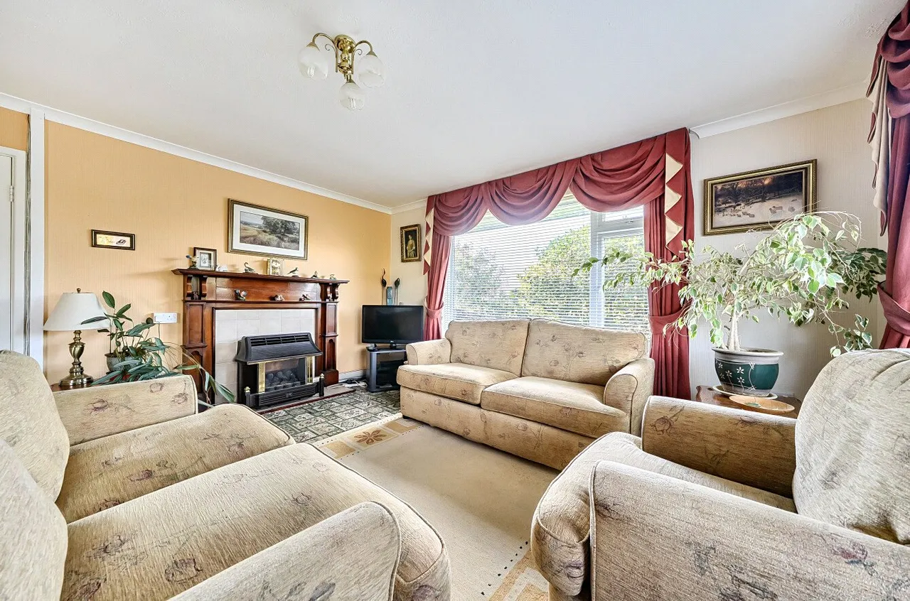 Lakeside Avenue, Llandrindod Wells, LD1, photo 5