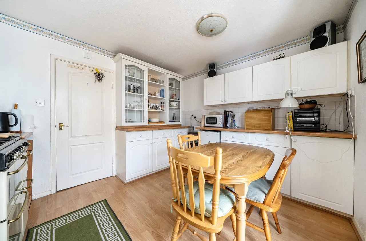 Lakeside Avenue, Llandrindod Wells, LD1, photo 4