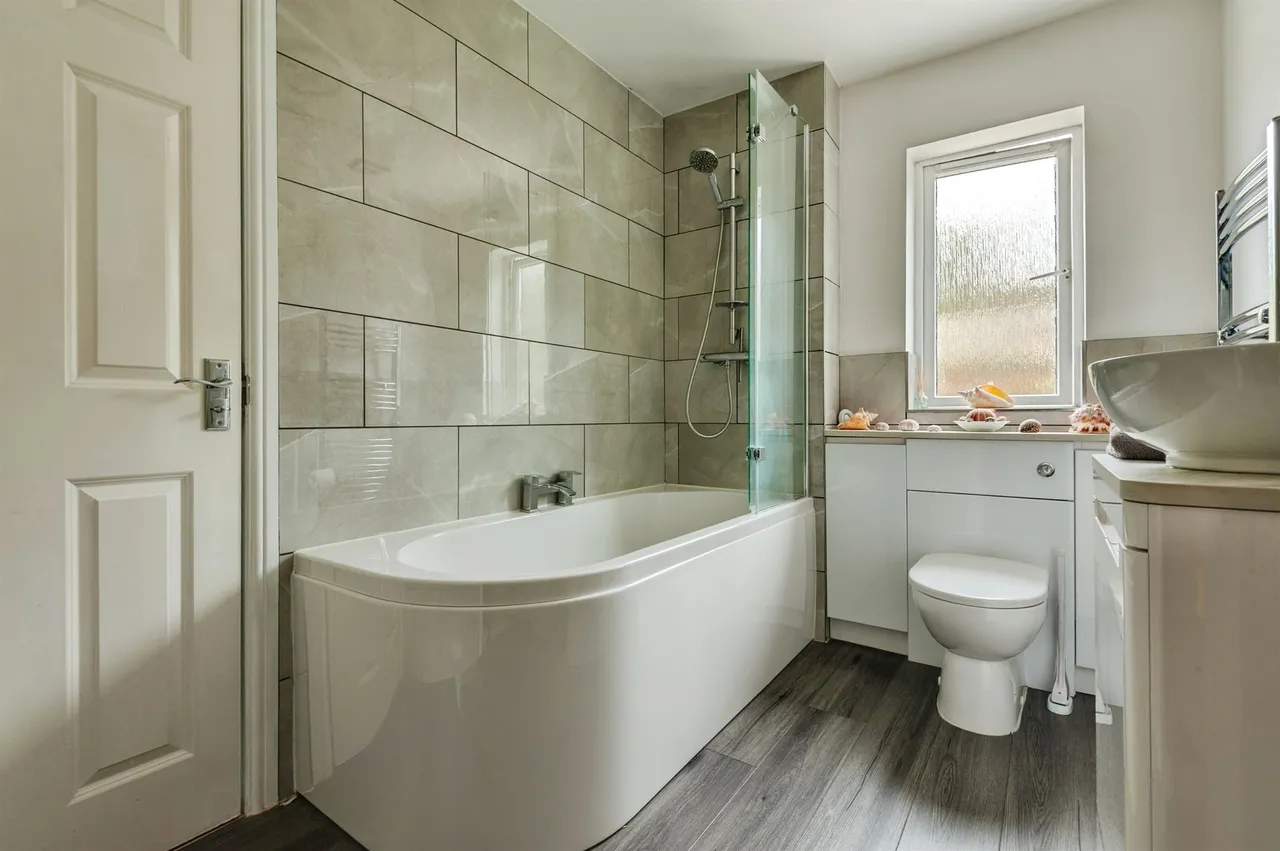 Bridgewater Grange, Preston Brook, WA7, photo 19
