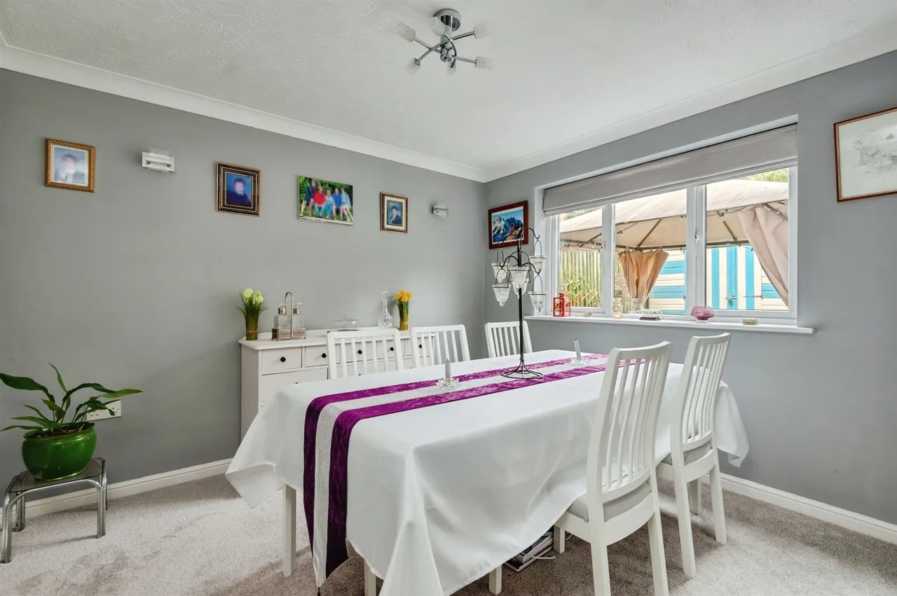Bridgewater Grange, Preston Brook, WA7, photo 8
