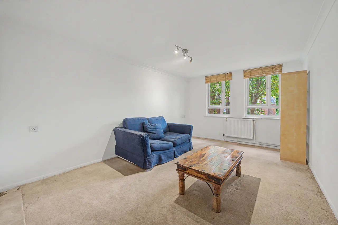 1 bed flat for sale — 60 Langdale Close, London
