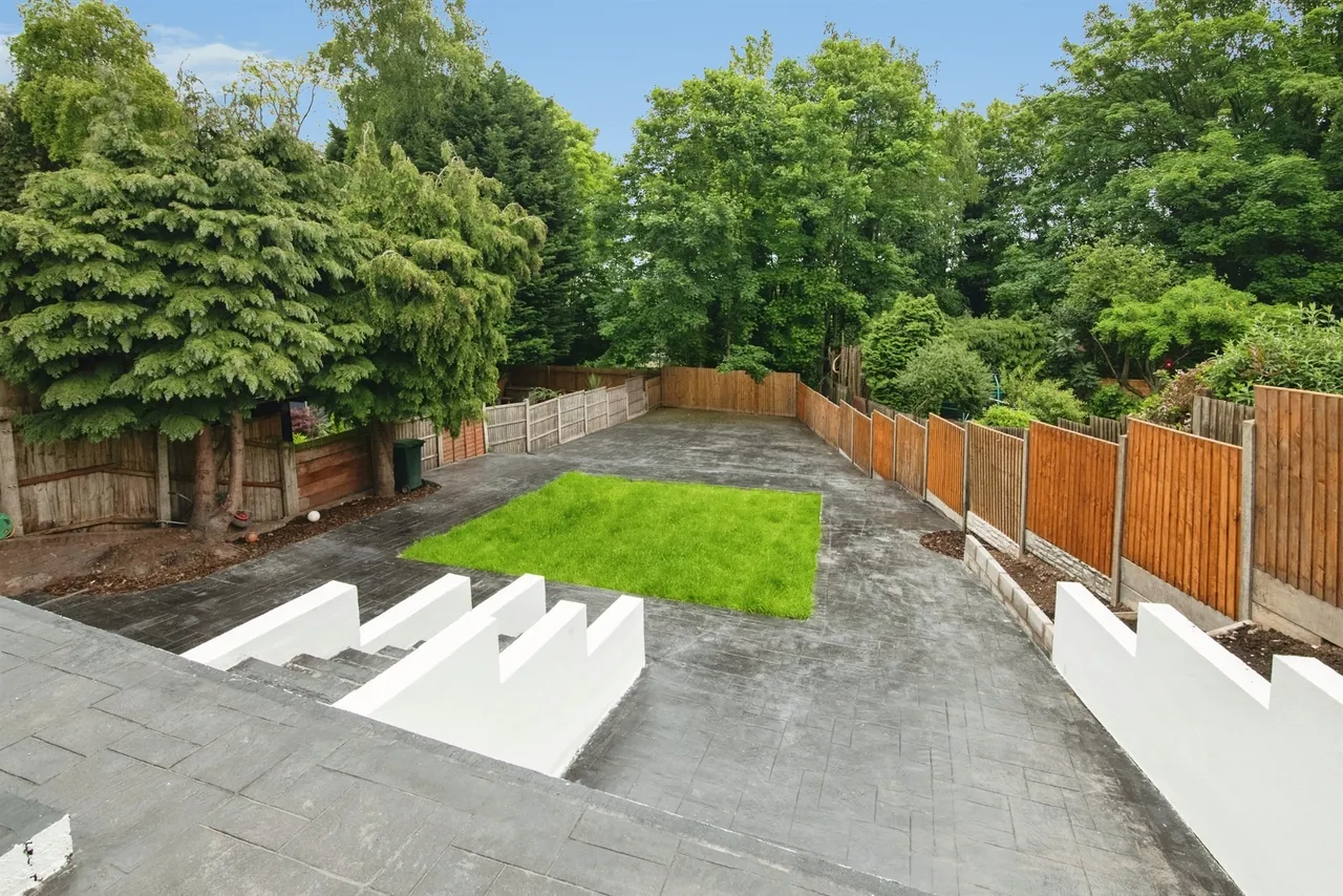 Charlemont Avenue, West Bromwich, B71, photo 18