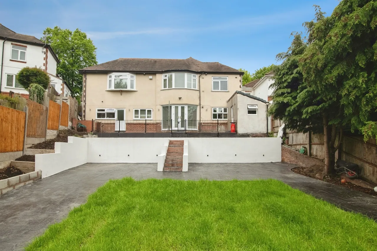 Charlemont Avenue, West Bromwich, B71, photo 17