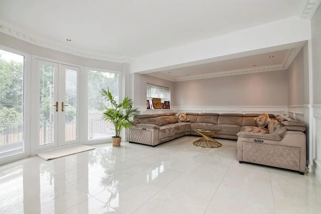 Charlemont Avenue, West Bromwich, B71, photo 3