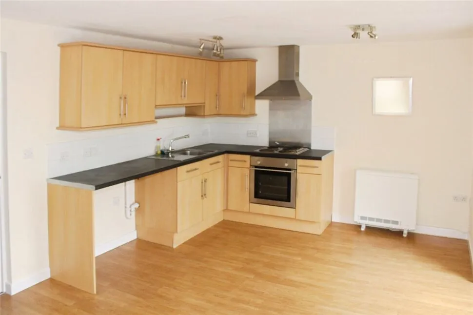 Basset Street, Camborne, Cornwall, TR14, photo 2