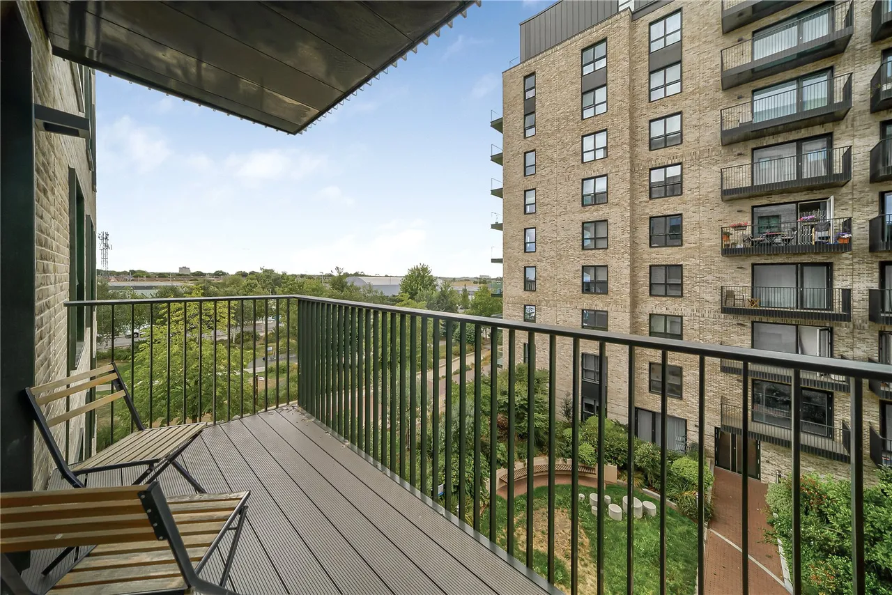 Greenleaf Walk, The Green Quarter, Southall, UB1 1FQ, photo 6