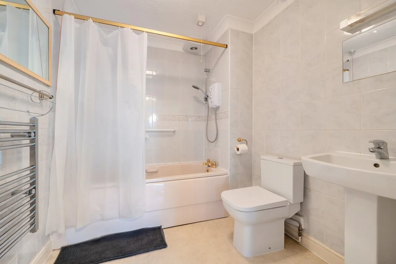 Victoria Court, Henley-on-Thames, RG9, photo 8