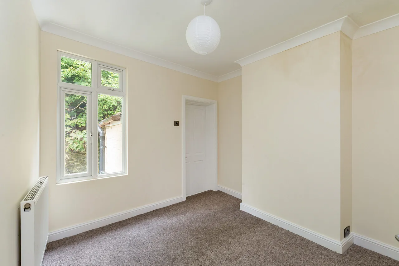 Latimer Road, Godalming, GU7, photo 9