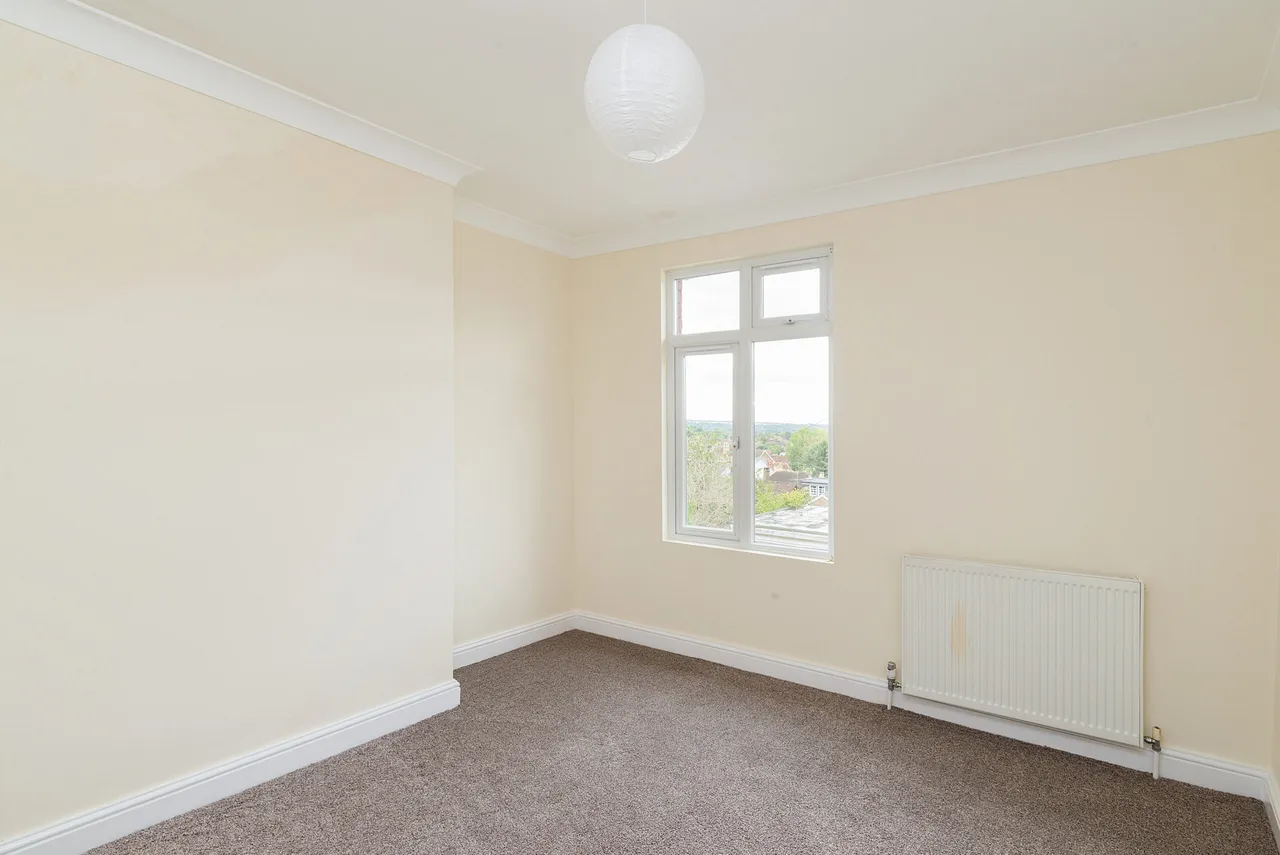 Latimer Road, Godalming, GU7, photo 8