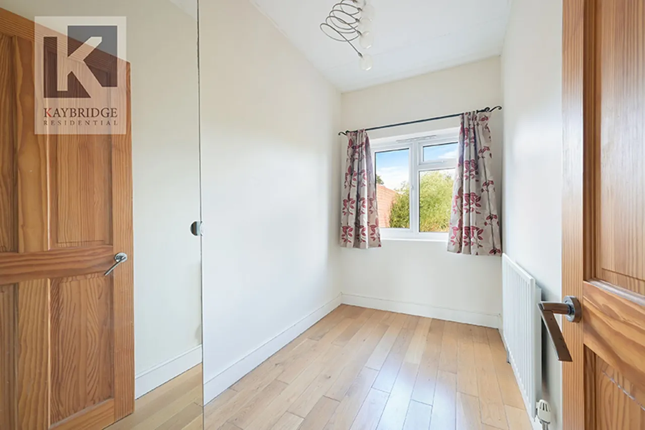 Firswood Avenue, Epsom, KT19, photo 12