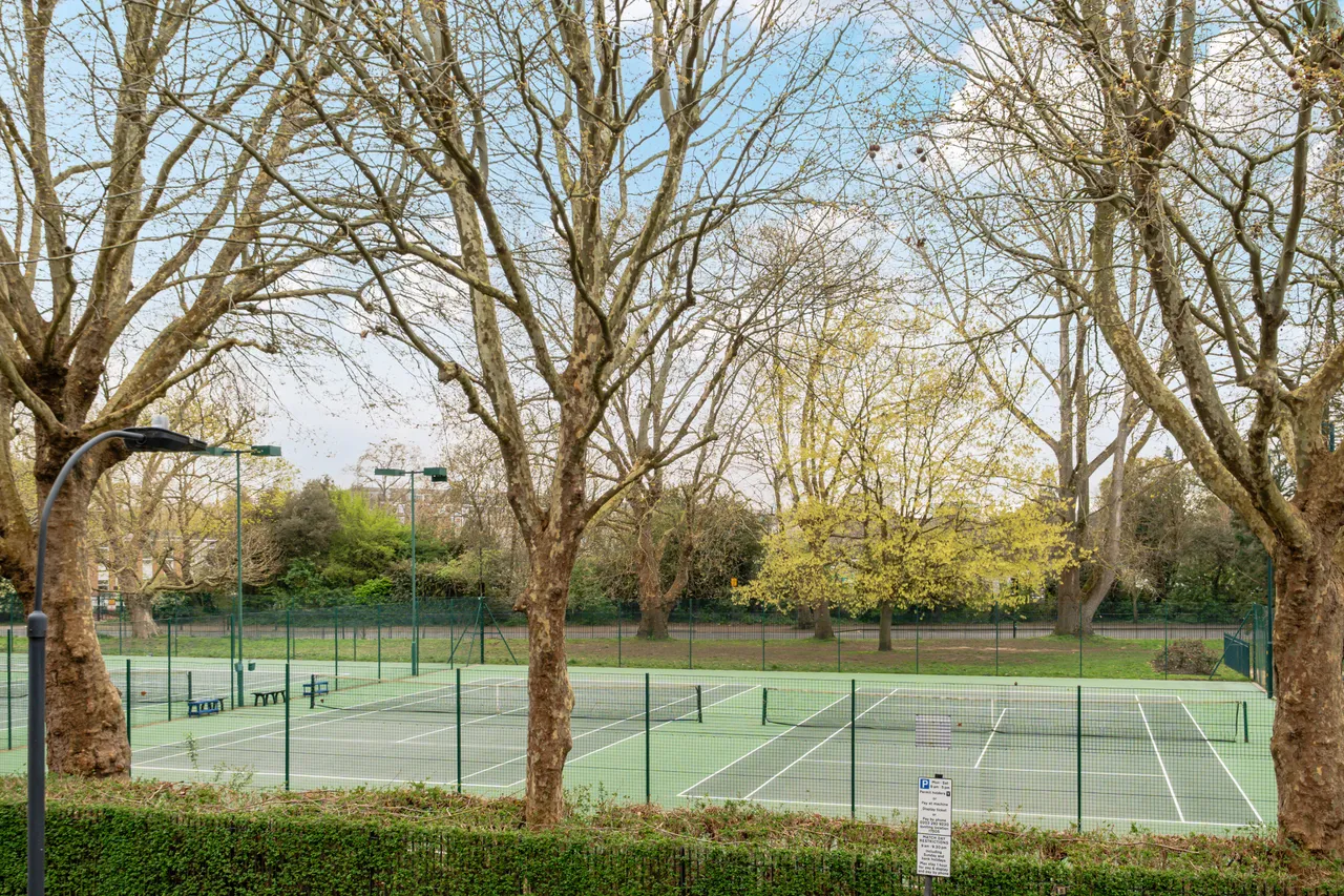 Bishops Park Road, London, SW6, photo 8