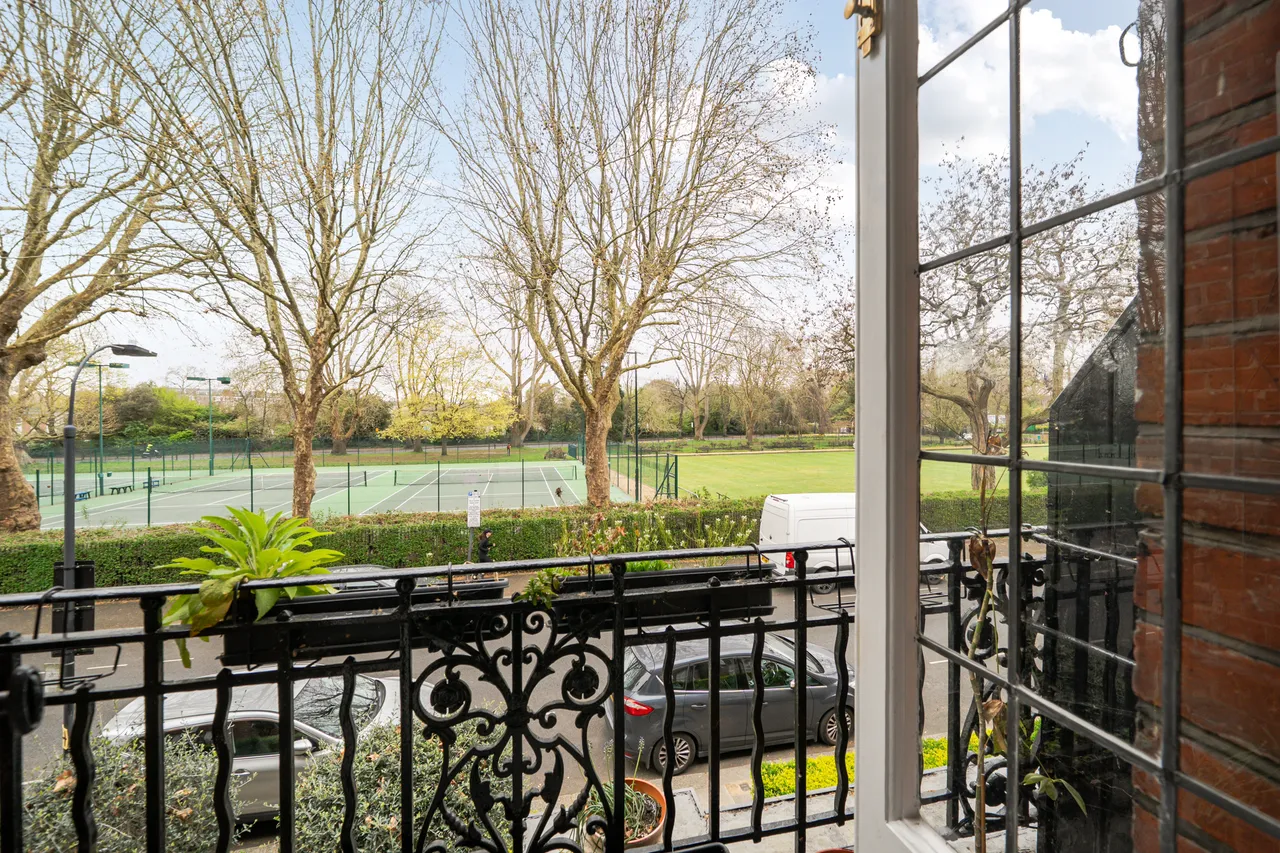Bishops Park Road, London, SW6, photo 5