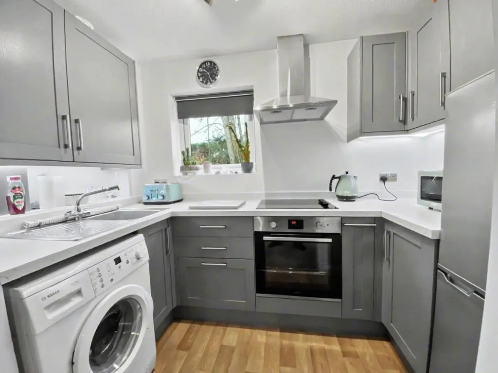 Pelham Way, Great Bookham, KT23, photo 3