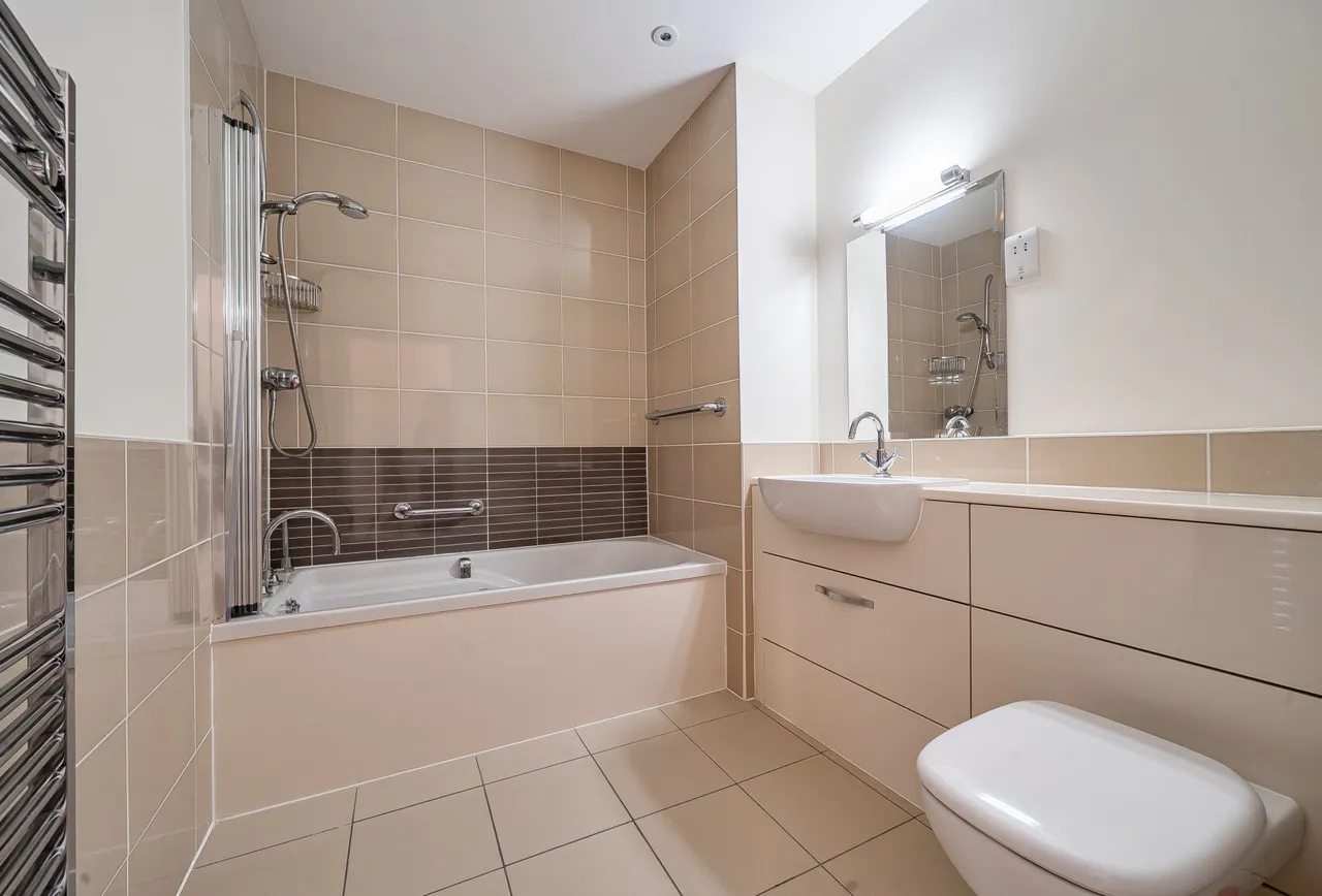 Humphris Place, Cheltenham, GL53 7FB, photo 7