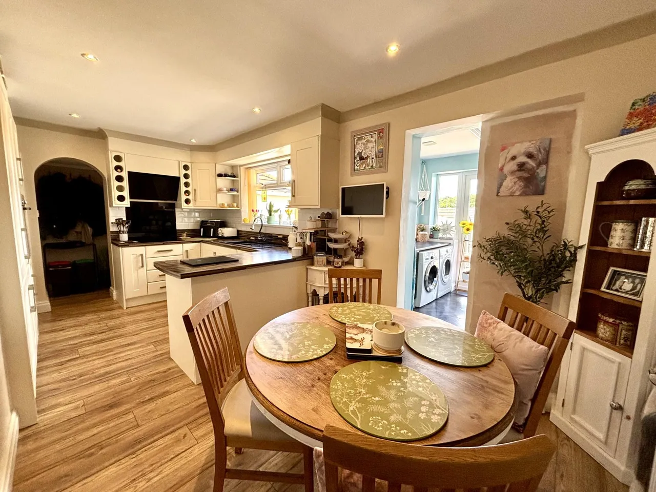Derry Lane, Menston, LS29, photo 7