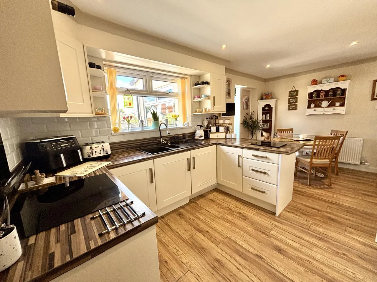 Derry Lane, Menston, LS29, photo 3