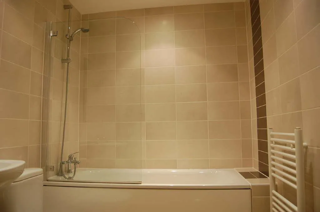 Clements Mead, Leatherhead, Surrey, KT22 7FN, photo 6