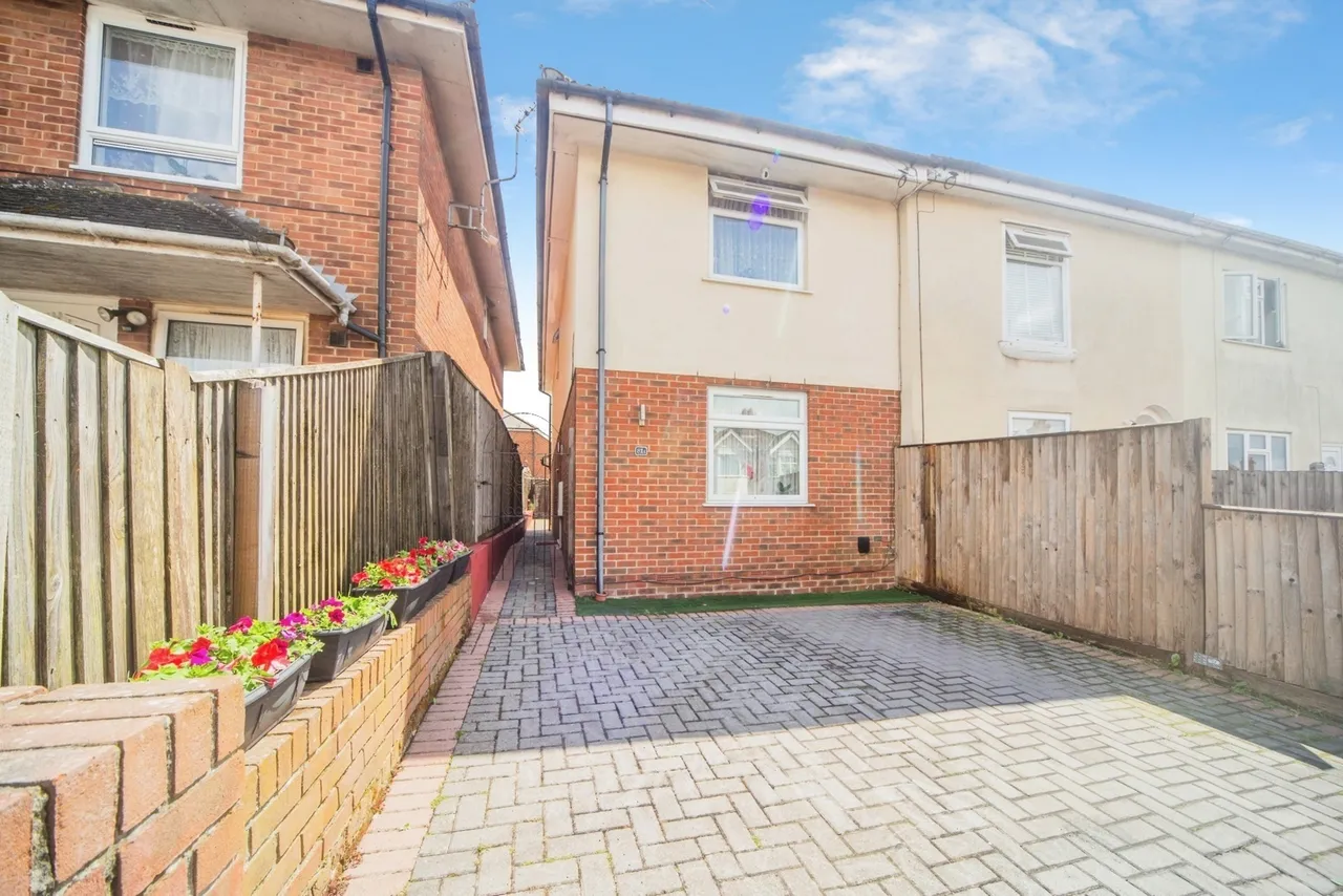 3 bed house for sale, Foundry Lane, Southampton, SO15