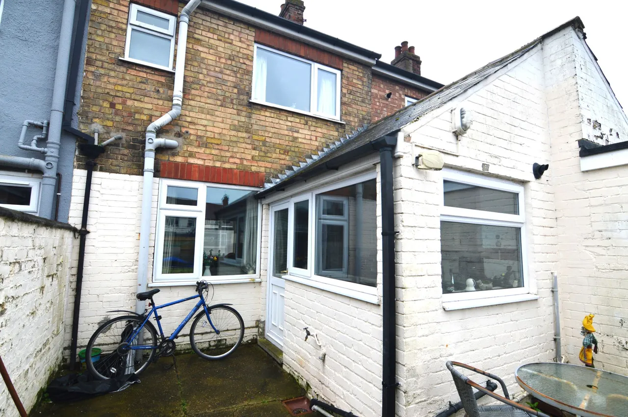 Wentworth Road, Grimsby, Lincolnshire, DN34 4AR, photo 13