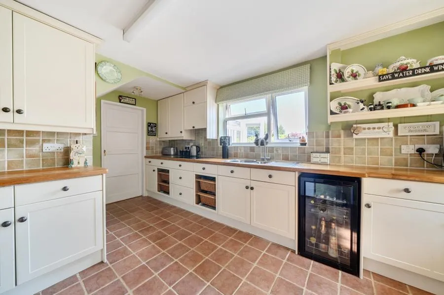 Dukes Close, Shabbington, HP18, photo 7