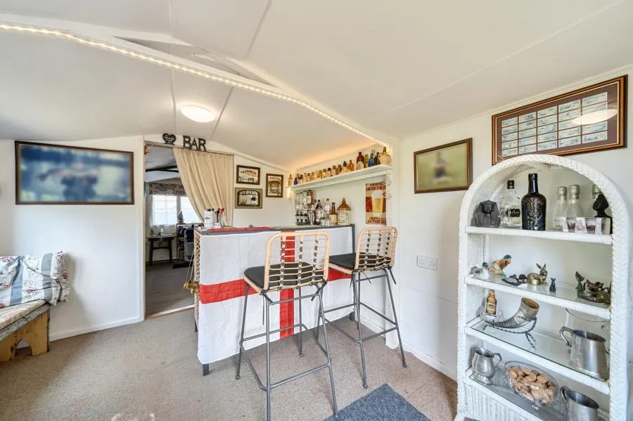 Dukes Close, Shabbington, HP18, photo 5