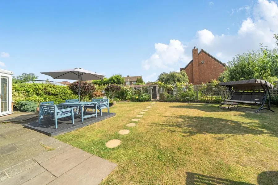 Dukes Close, Shabbington, HP18, photo 15