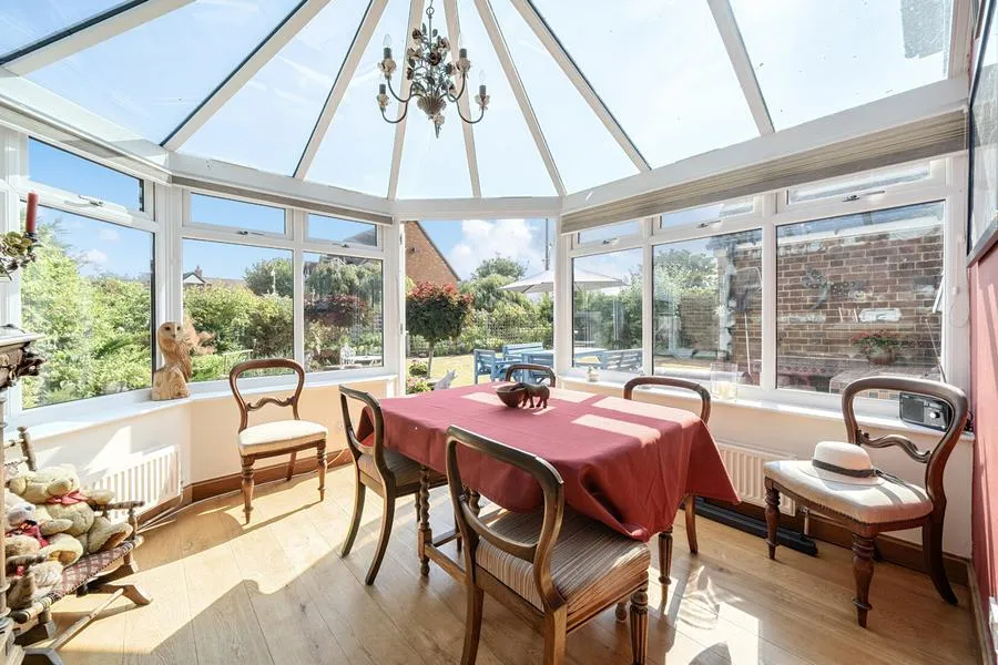 Dukes Close, Shabbington, HP18, photo 13