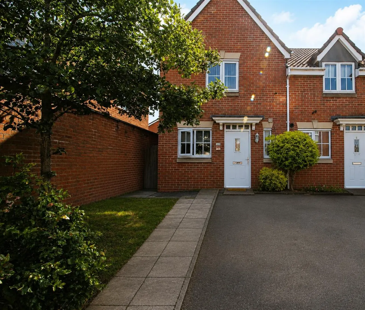 2 bed property for sale — Mace Street, Cradley Heath
