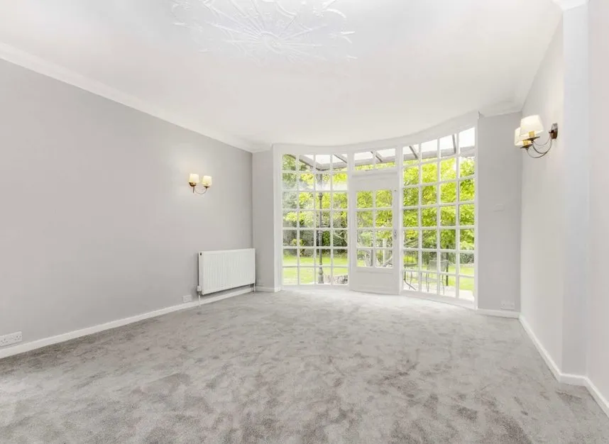 Ravenswood Court, Kingston Upon Thames, KT2, photo 2