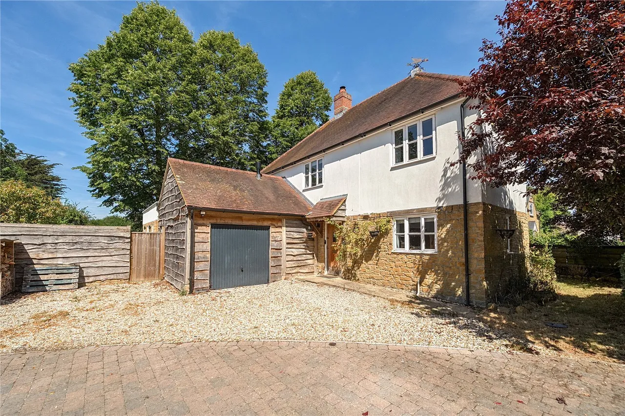 4 bed house for sale, Ainstey Drive, Sparkford, BA22