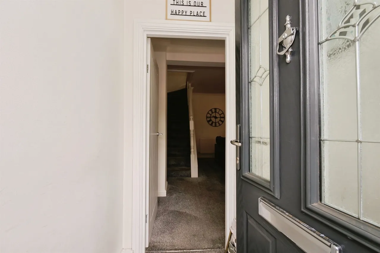 Oakfield Terrace, Tonypandy, CF40, photo 4