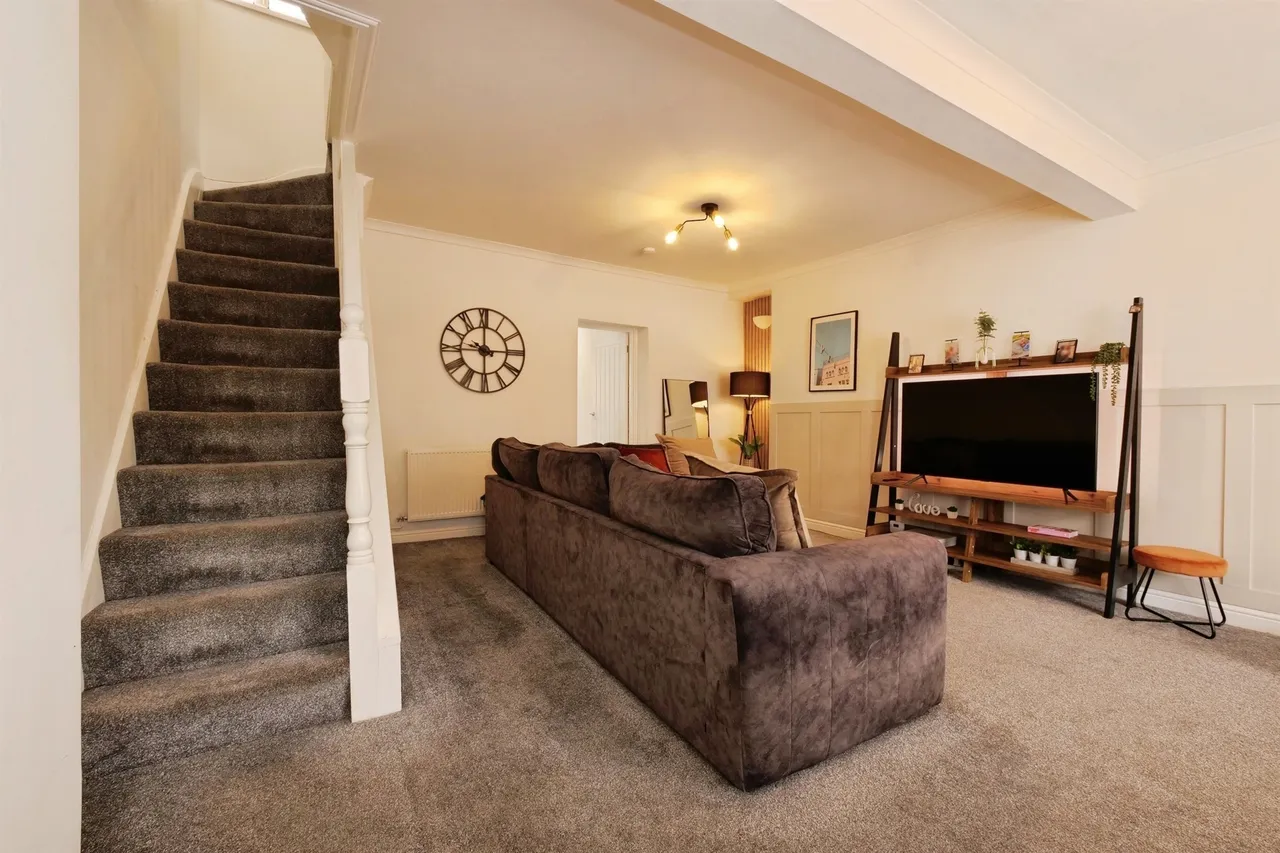 Oakfield Terrace, Tonypandy, CF40, photo 2